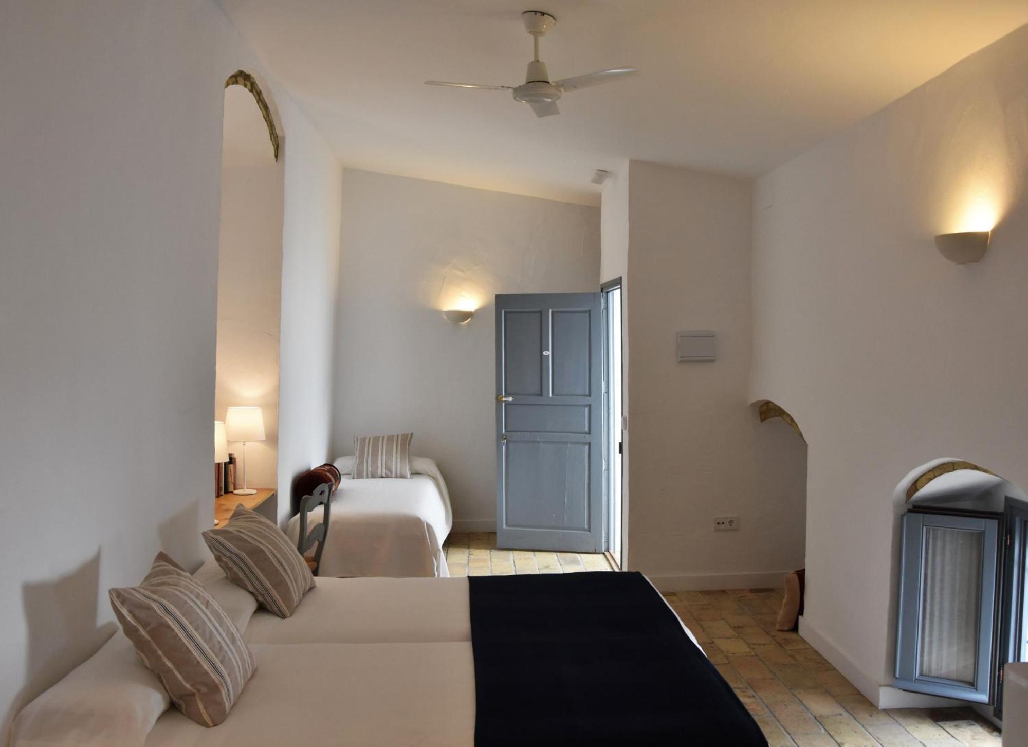 Espejo  Casa Almara Bed & Breakfast 部屋 写真